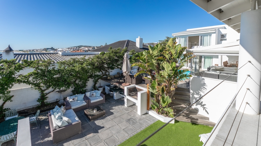 5 Bedroom Property for Sale in Bloubergstrand Western Cape